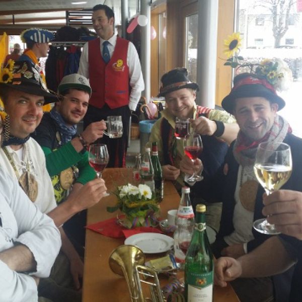 Die Abordnung der LKT beim Zunftmeisterempfang zum Umzug in Ailingen am 25. Januar 2015